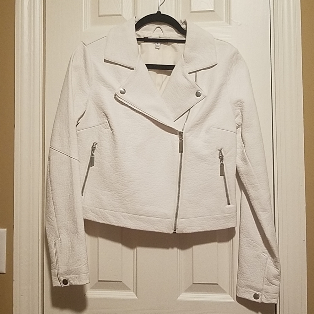Jennifer Lopez White Imitation Leather Jacket